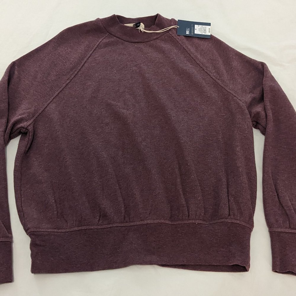New Universal Thread Sweat Shirt